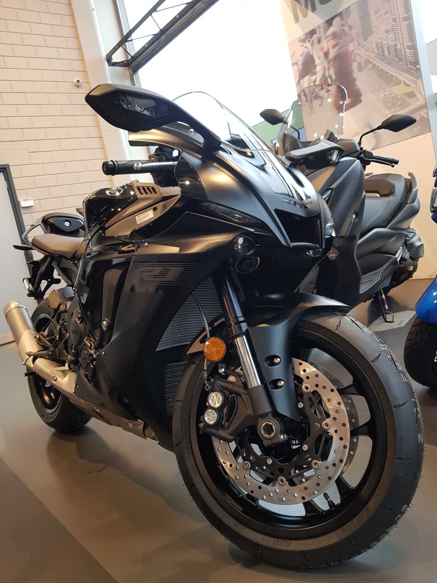 Yamaha YZF-R1 model 2020 | MotorCentrumWest